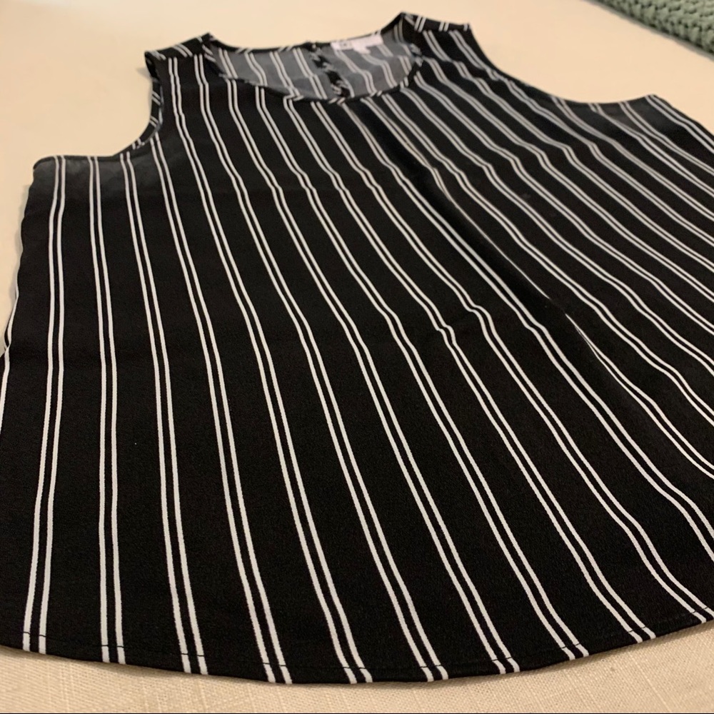 Tank top - Picture 3 of 5